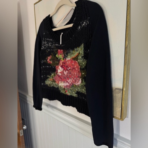 Free People Magic Rose Sweater Knit Red Black Green Size Medium - Picture 6 of 8